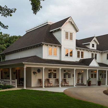 The Oakwood Inn オカボジ エクステリア 写真